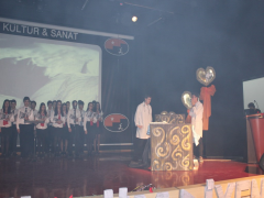 Evrensel Kolej